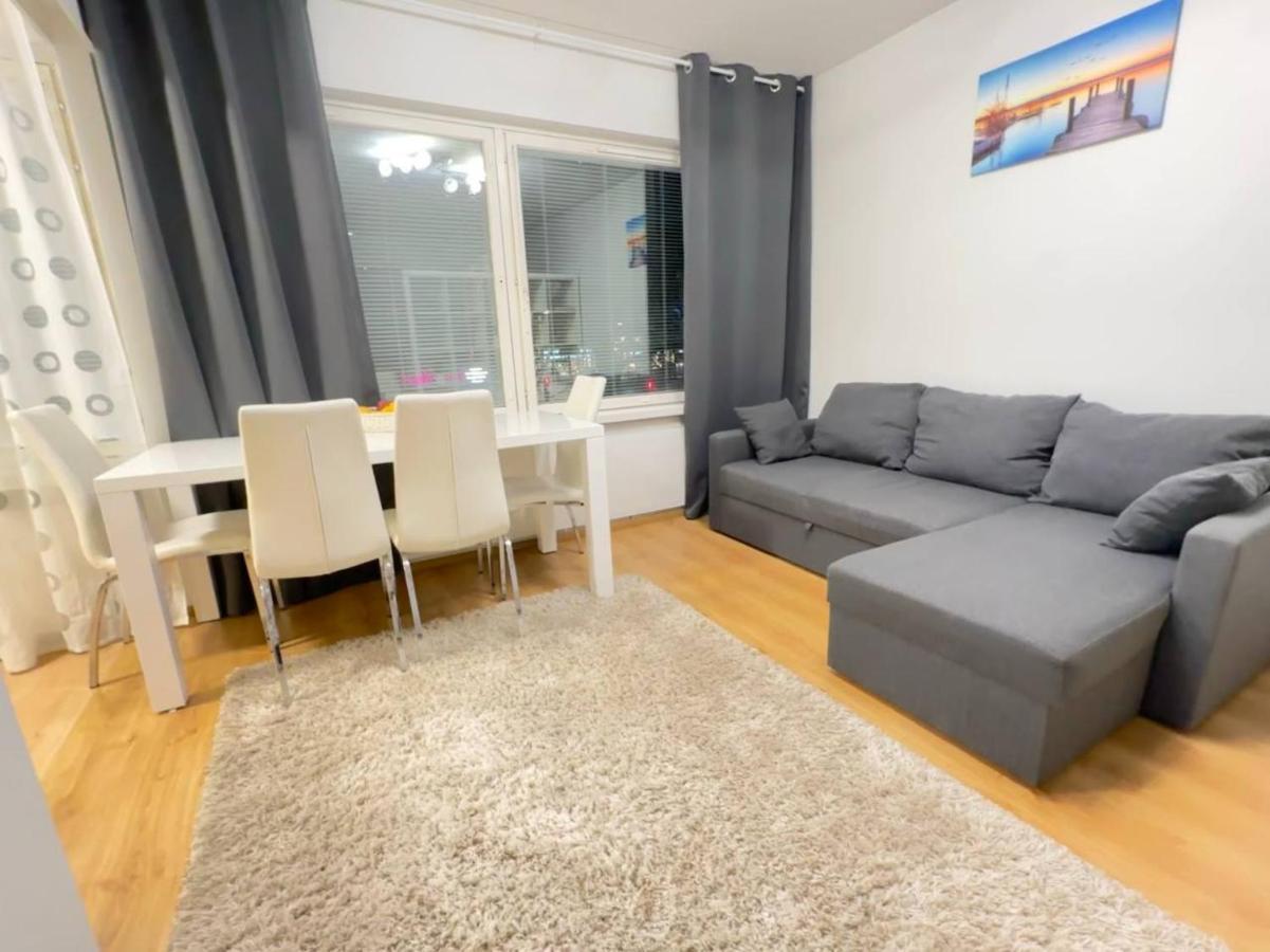 3-Room Apartment In Oulu Center, Parking エクステリア 写真
