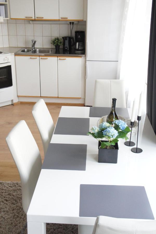 3-Room Apartment In Oulu Center, Parking エクステリア 写真