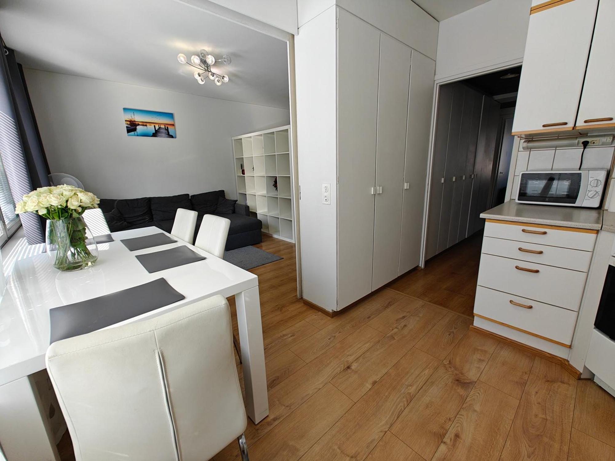3-Room Apartment In Oulu Center, Parking エクステリア 写真
